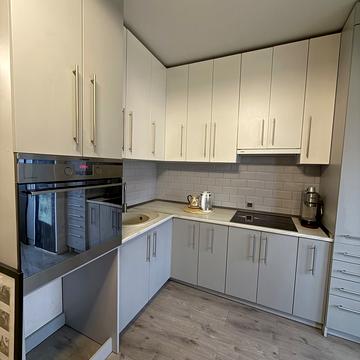 Степана Бандери вул., 40/2Б