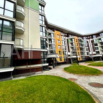 Радистів вул., (Будинок 1)