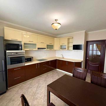 Голосіївська вул., 13-Б