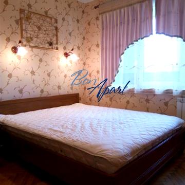 Захарівська вул., 1