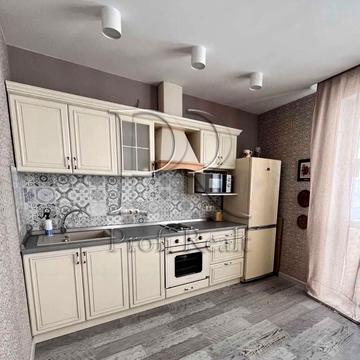 Володимира Івасюка просп. (Героїв Сталінграду), 2-Д