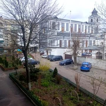 Соборний майдан пл., 4