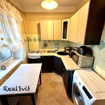 Флоренції вул., 12-Б