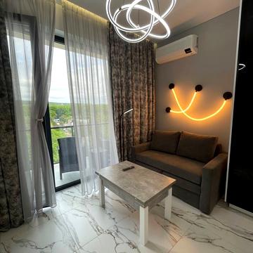 Квітневий пров., 3