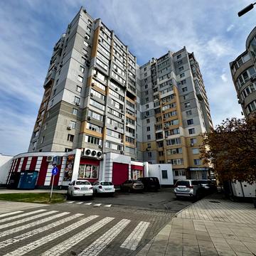 Героїв Дніпра вул., 21