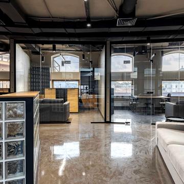 Адама Міцкевича пл., 10