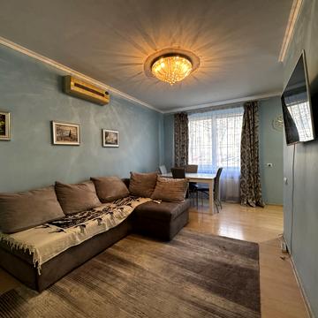 Єреванська вул., 31/1