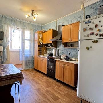 Академіка Корольова вул., 114/1