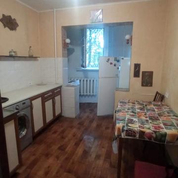 Академіка Заболотного вул., 60