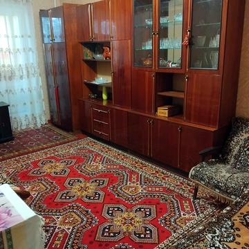 Тростянецька вул., 7