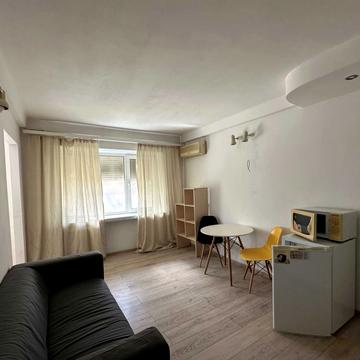 Кирило-Мефодіївська вул., 15