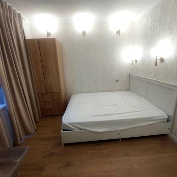 Лесі Українки бульв., 24