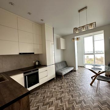 Вячеслава Чорновола вул., 94-Е