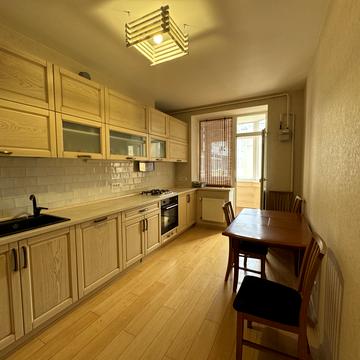 Добровольців вул. (Маршала Говорова), 10д