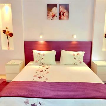 Лесі Українки бульв., 7-Б