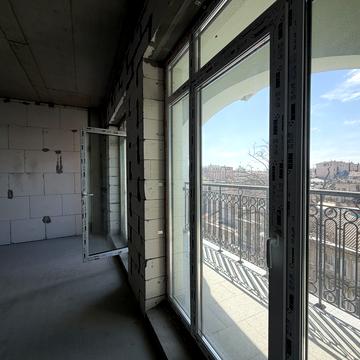 Гімназична вул., 13