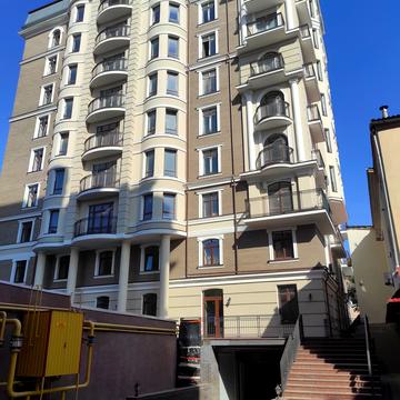 Бориса Литвака вул. (Заславського), (Будинок 2)