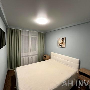 Верховної Ради бульв., 10-А