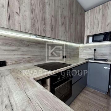 Університетська вул., 1г