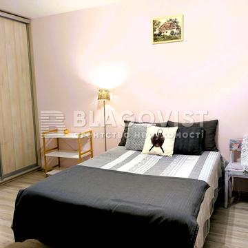 Єлизавети Чавдар вул., 1