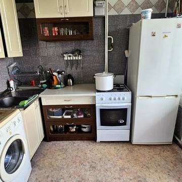 Володимира Івасюка просп. (Героїв Сталінграду), 27-А