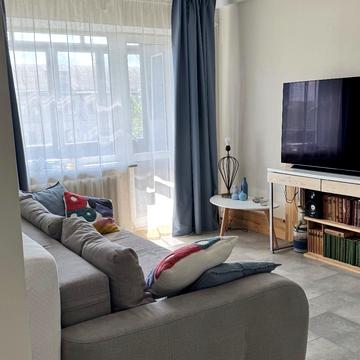 Будівельників вул., 17