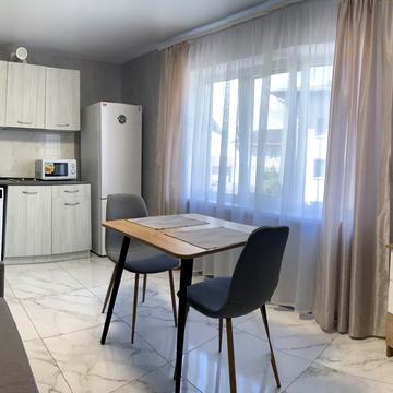 192-га Садова вул., 61