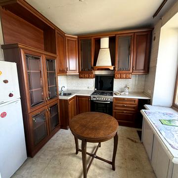 Якова Новицького вул., 10