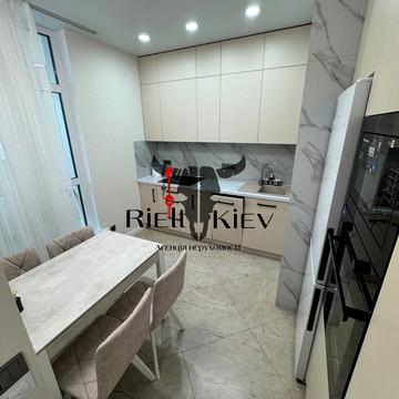 Панорамна вул., 2