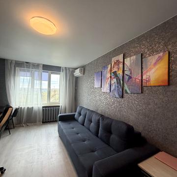 Довженка вул., 16