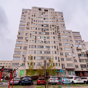 Максима Кривоноса вул., 17