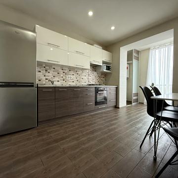 Володимирська вул., 1