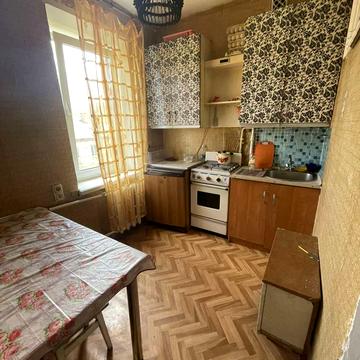 Межова вул., 4