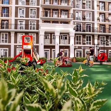 Михайла Максимовича вул. (Онуфрія Трутенка), (Будинок «Престон»)