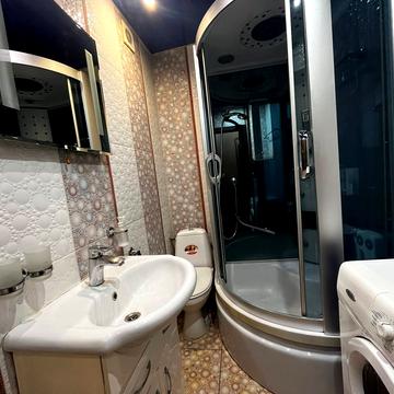 Олександра Поля просп. (Кірова), 64