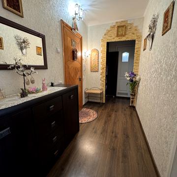 Романа Шухевича вул., 24