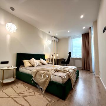 Вячеслава Чорновола просп. (), 77