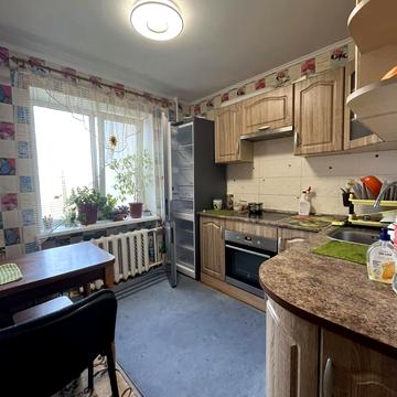 Сімї Глодан вул., 35а