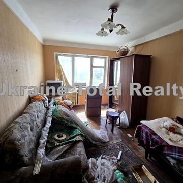 Івана Микитенка вул., 25