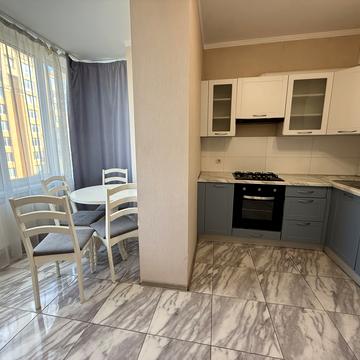 Житня вул., 26