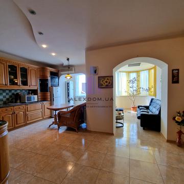 Михайла Котельникова вул., 37-А