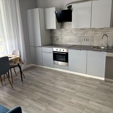 Салютна вул., 2к1