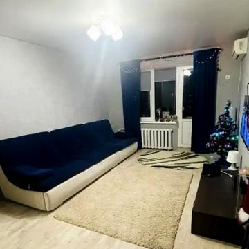 Героїв просп., 23