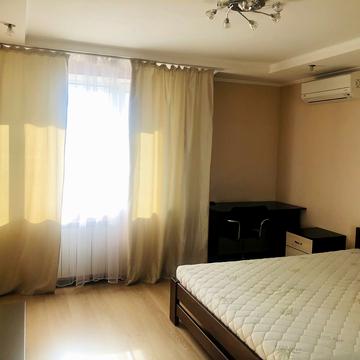 Антоновича вул. (Горького), 158