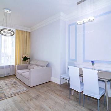 Джона Маккейна вул. (Івана Кудрі), 7