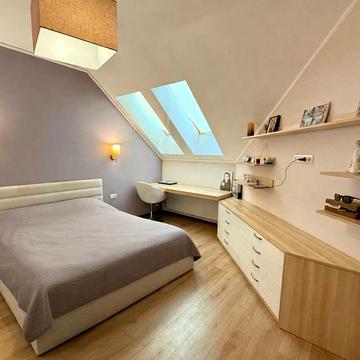 Лесі Українки бульв., 4-А