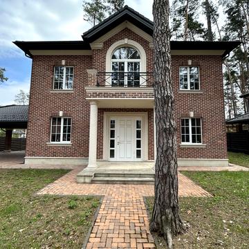 Патріотів вул.