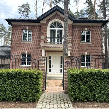 Патріотів вул.