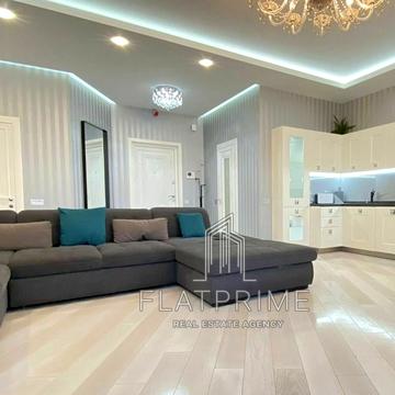 Джона Маккейна вул. (Івана Кудрі), 7