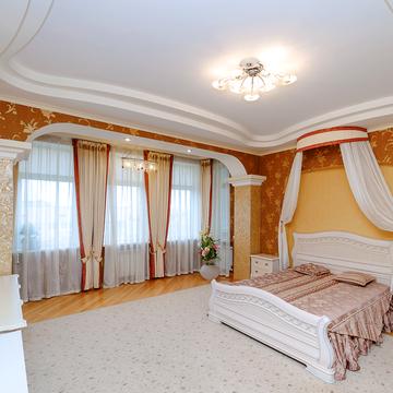 Святослава Хороброго вул., 7